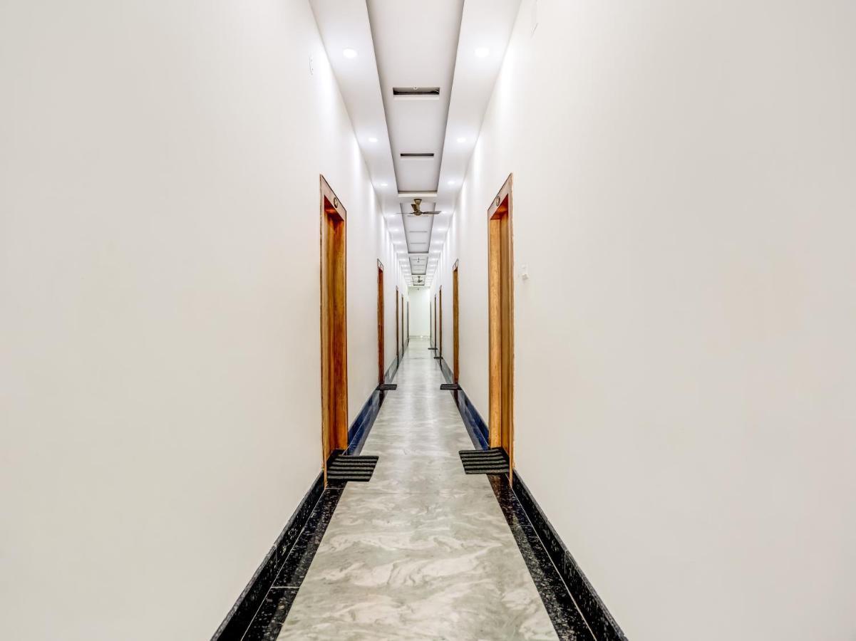 Oyo 75850 Vishwanath Hotel